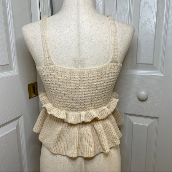 Shein ruffle tank top - Picture 4 of 6